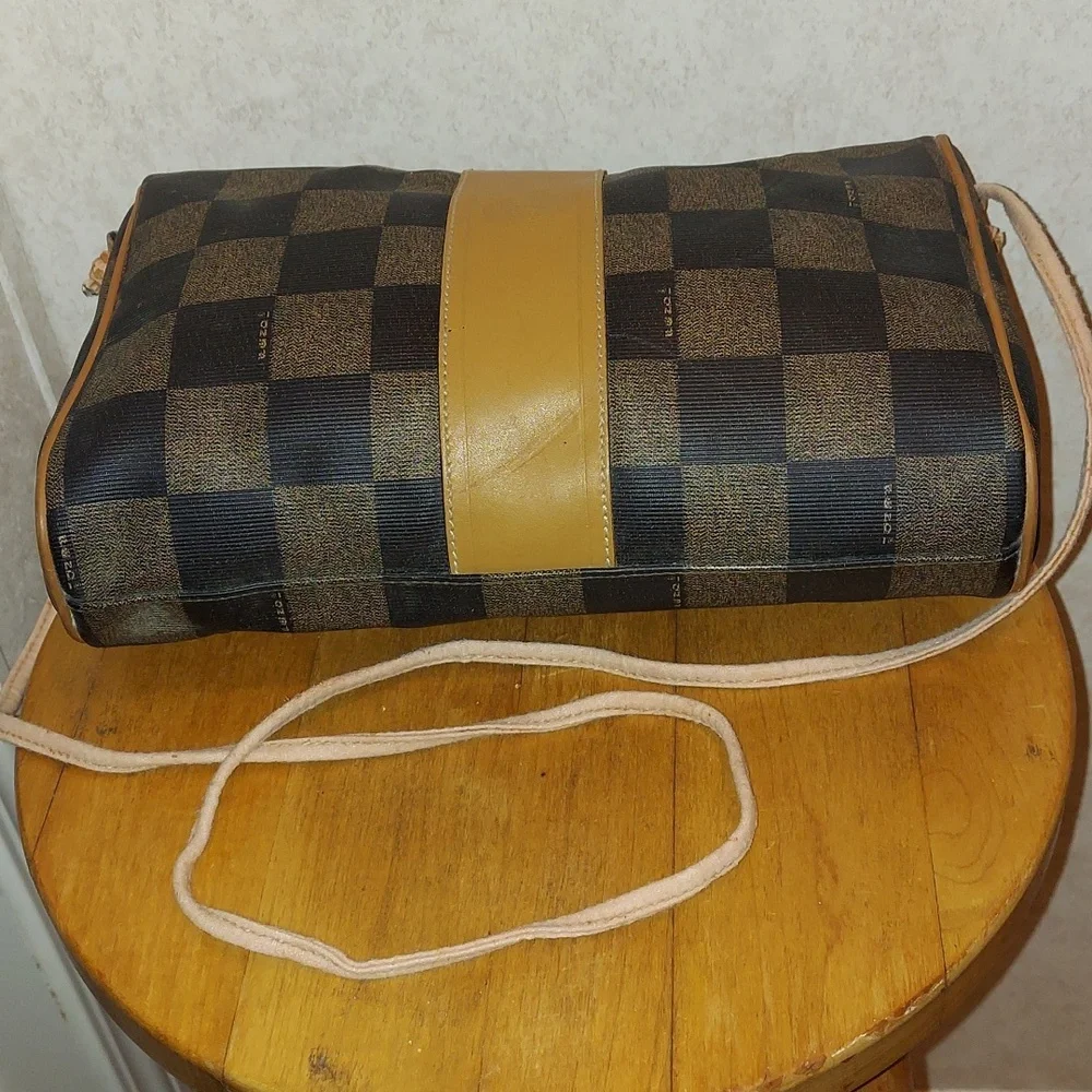 Vintage Fendi Crossbody Bag - Picture 2 of 13